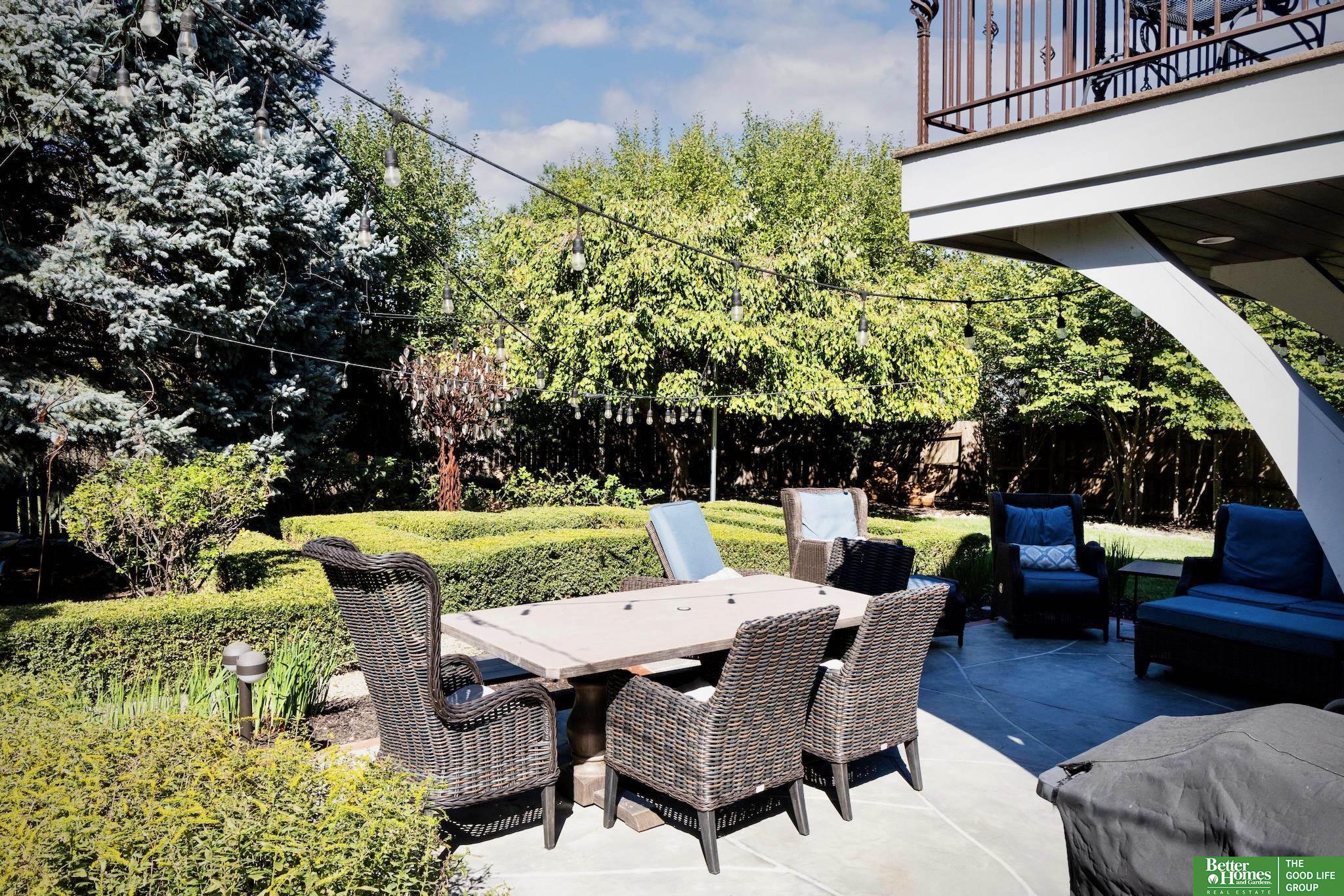 1106 S 15th Circle