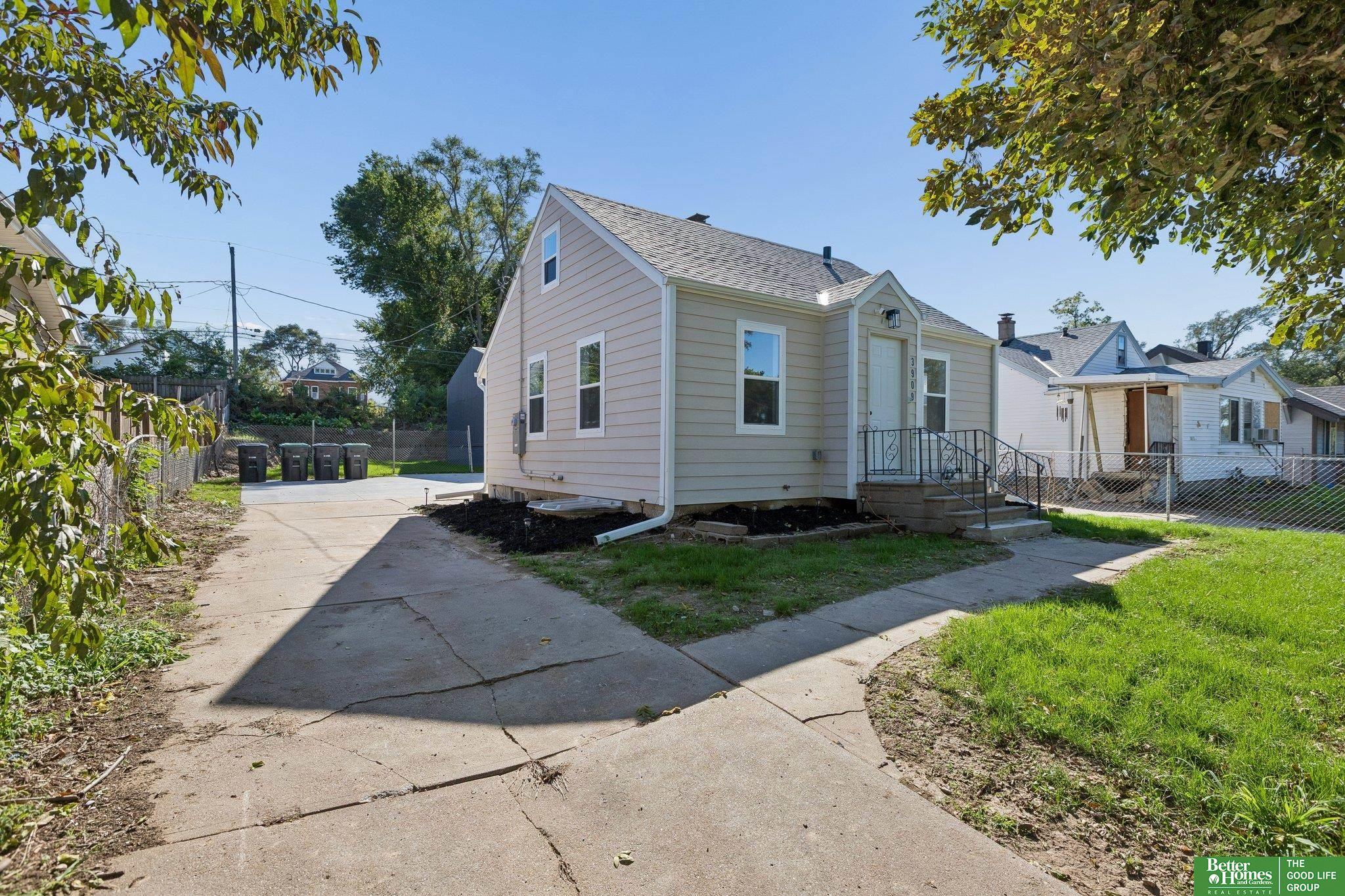 3909 Blondo Street