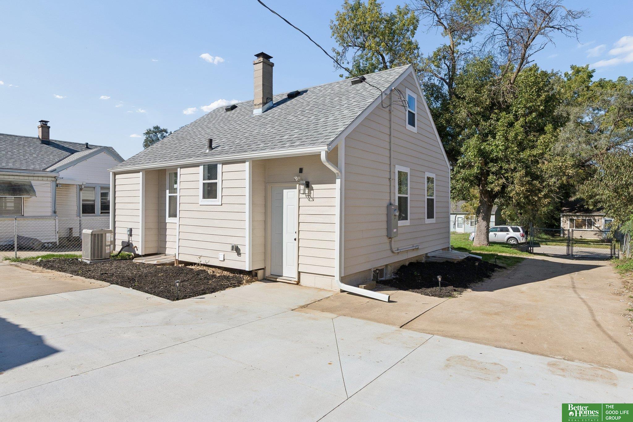 3909 Blondo Street