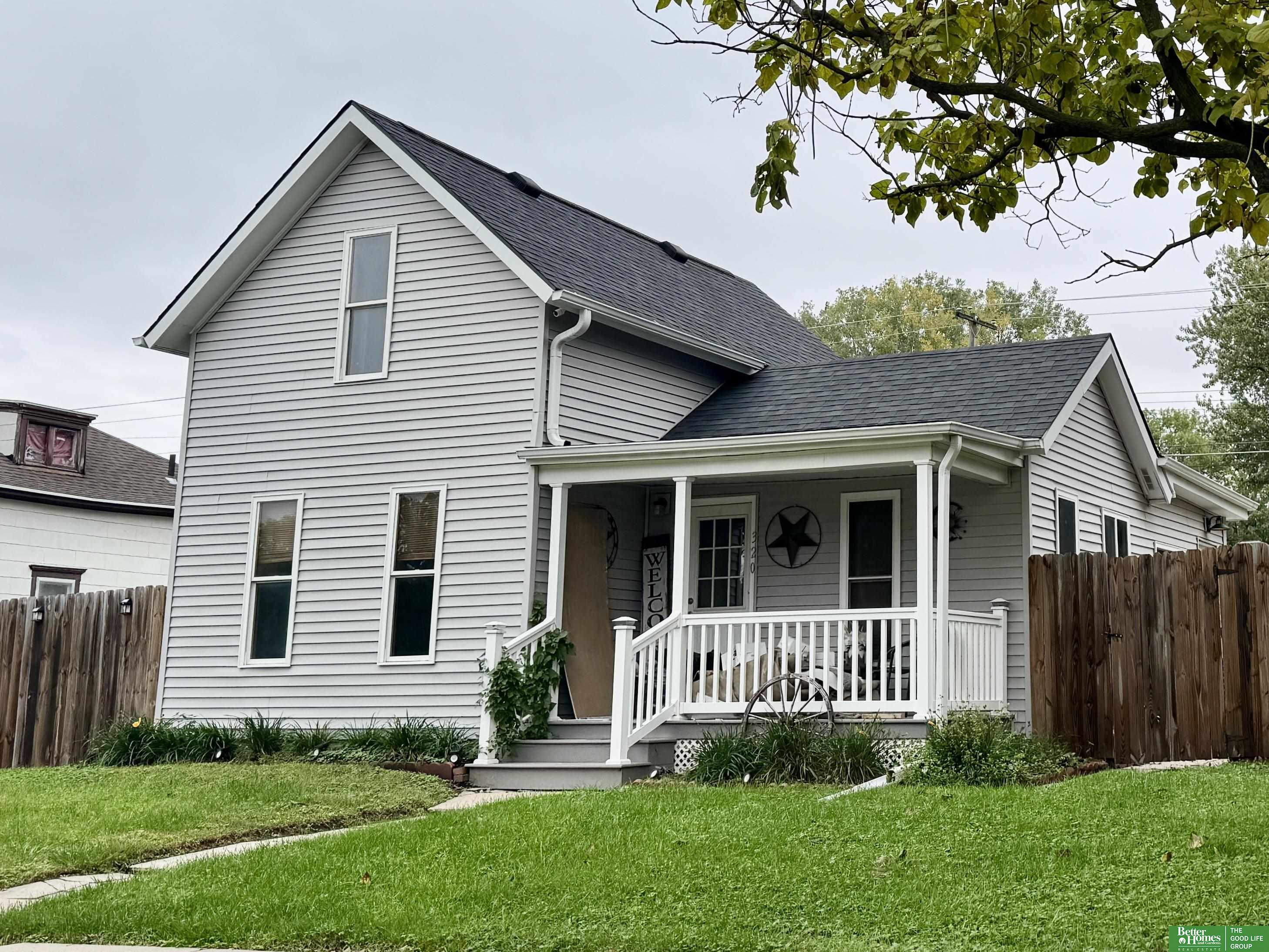 320 N Iowa Avenue