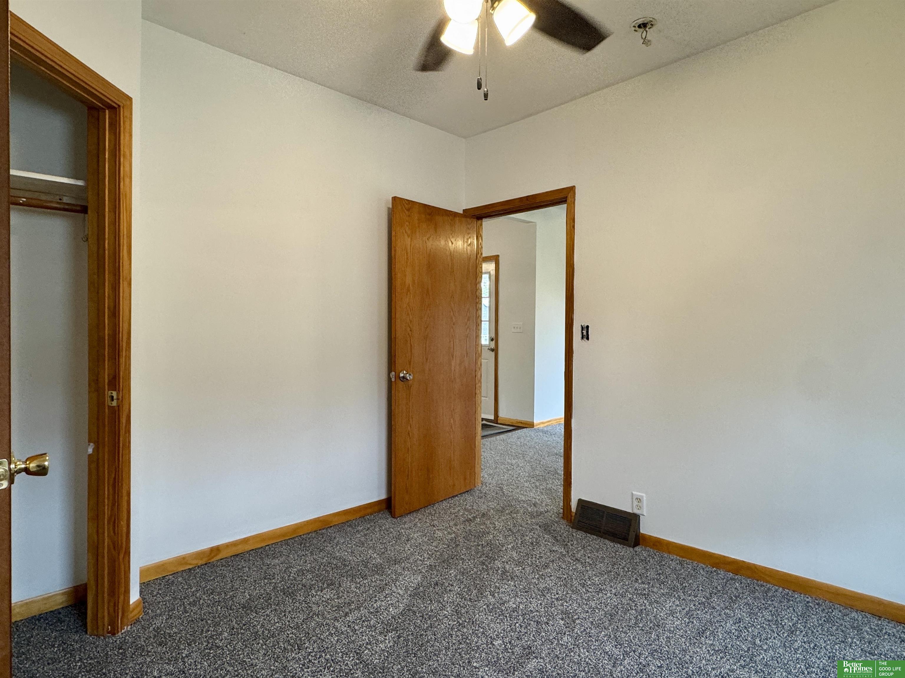 320 N Iowa Avenue