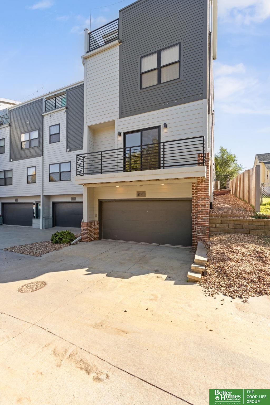 3119 Mayberry Plaza