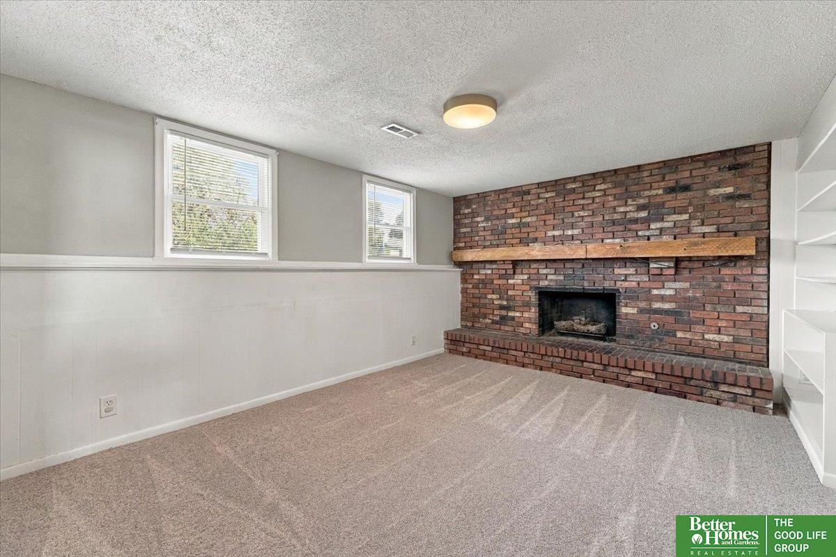 5604 S 111 Street
