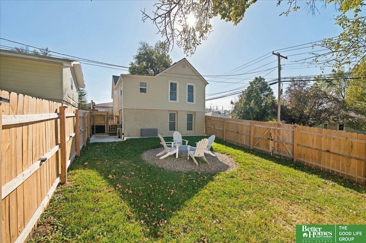 1424 Main Street