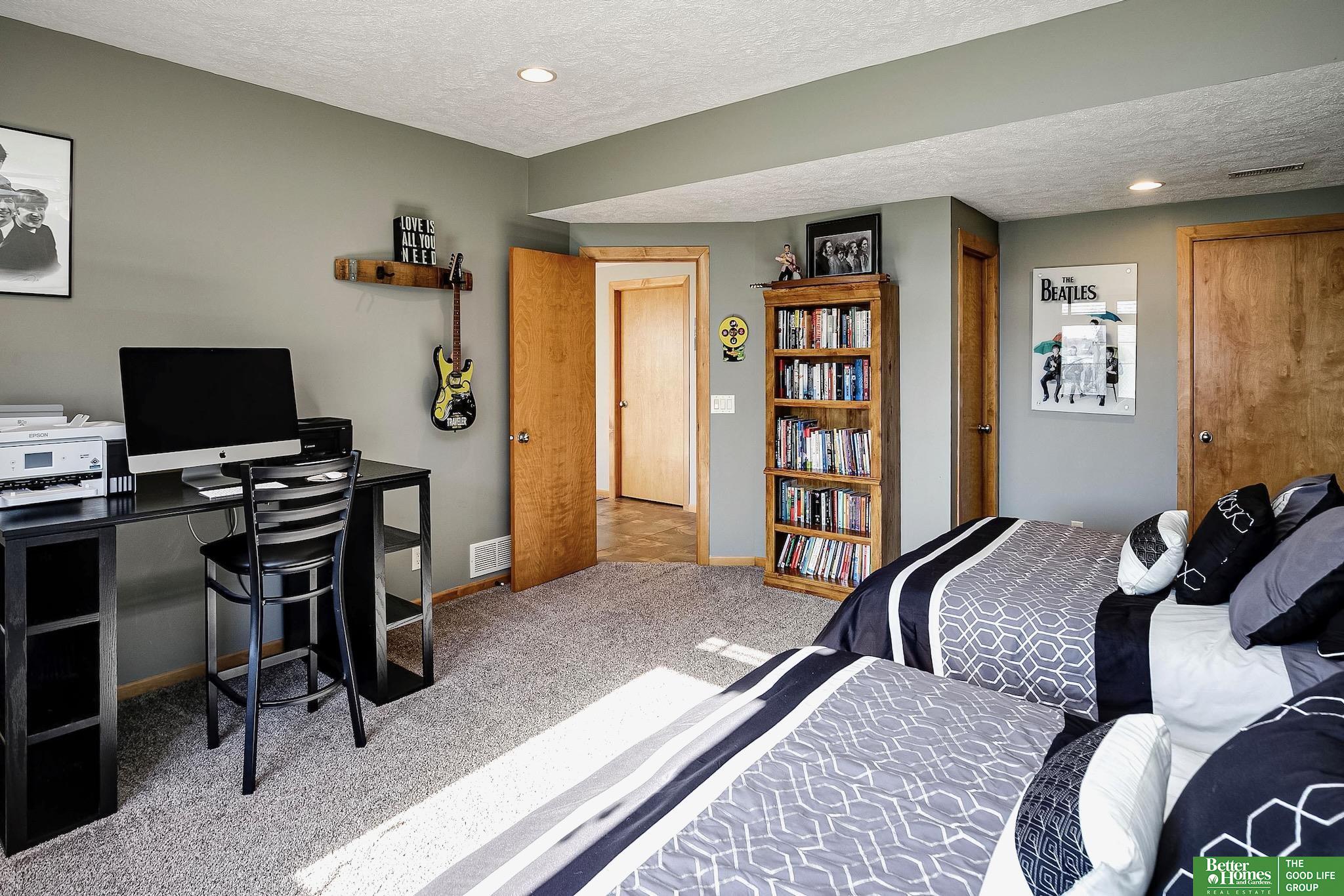 12403 Cottonwood Lane