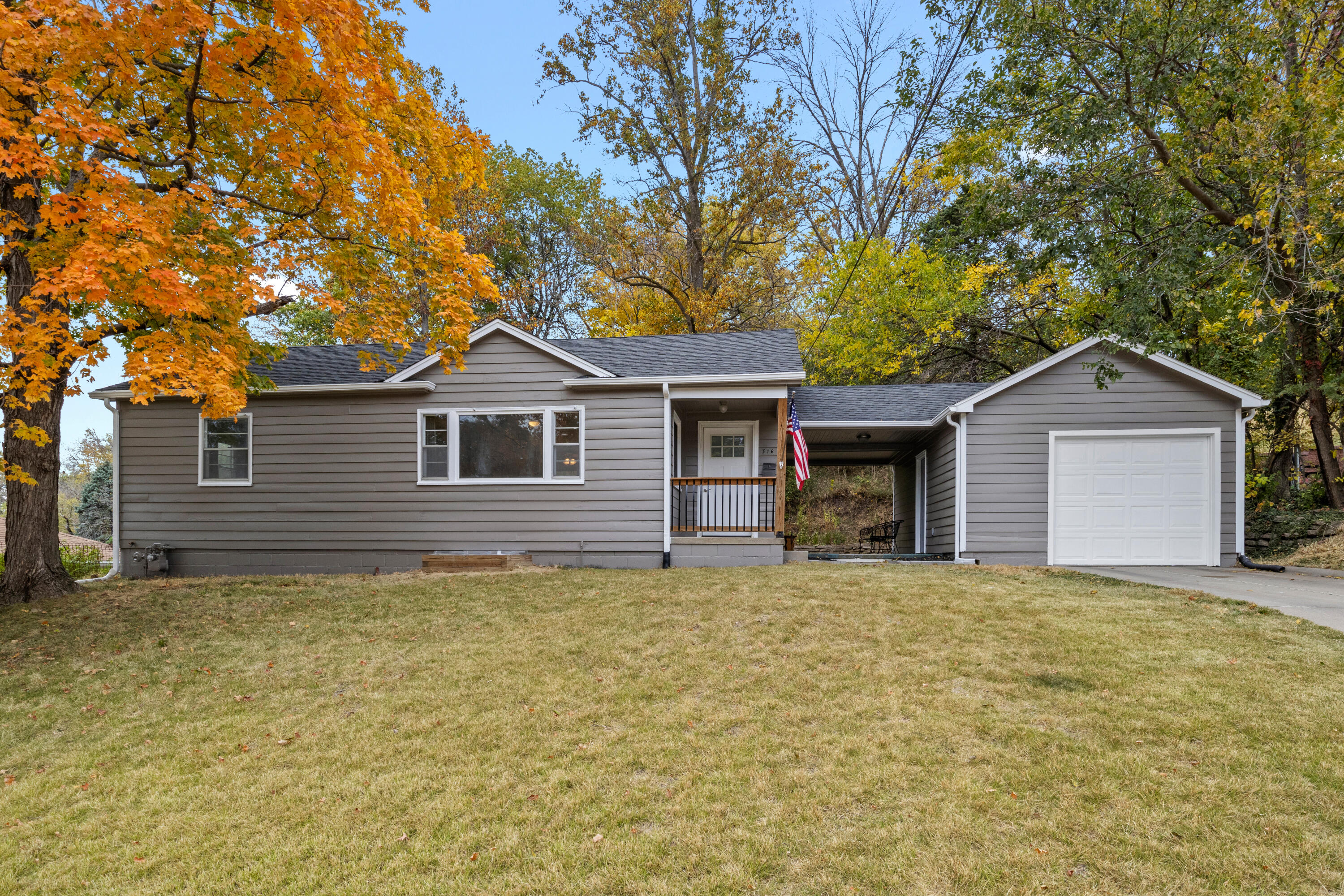 316 ELMWOOD Drive