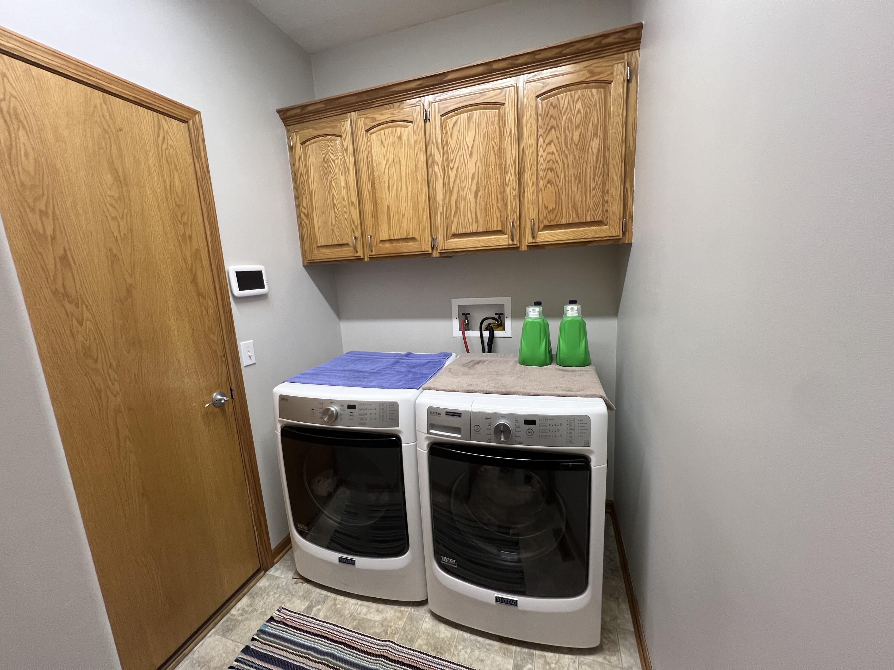 102 GREENVIEW Circle