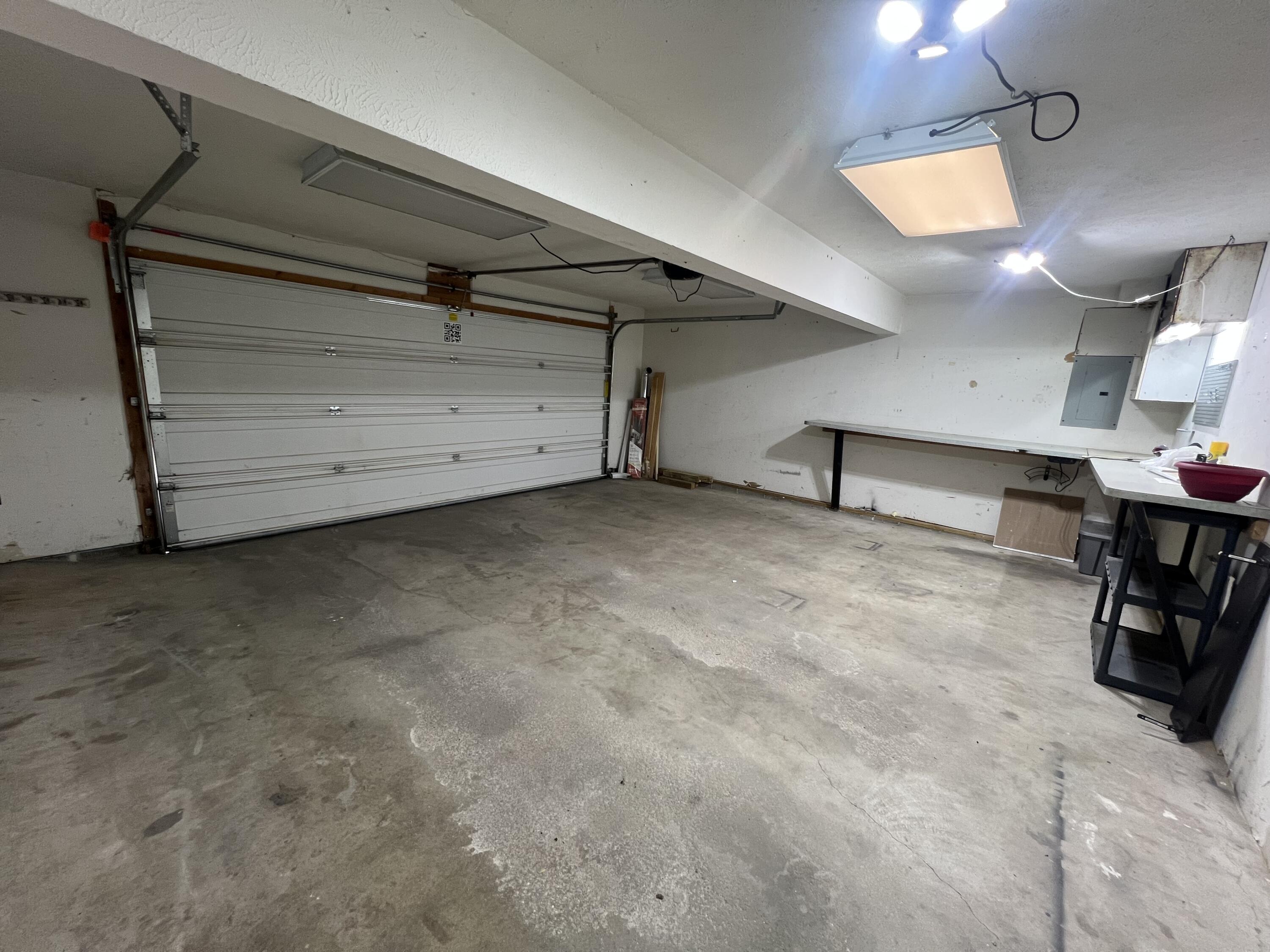 1615 AVENUE M