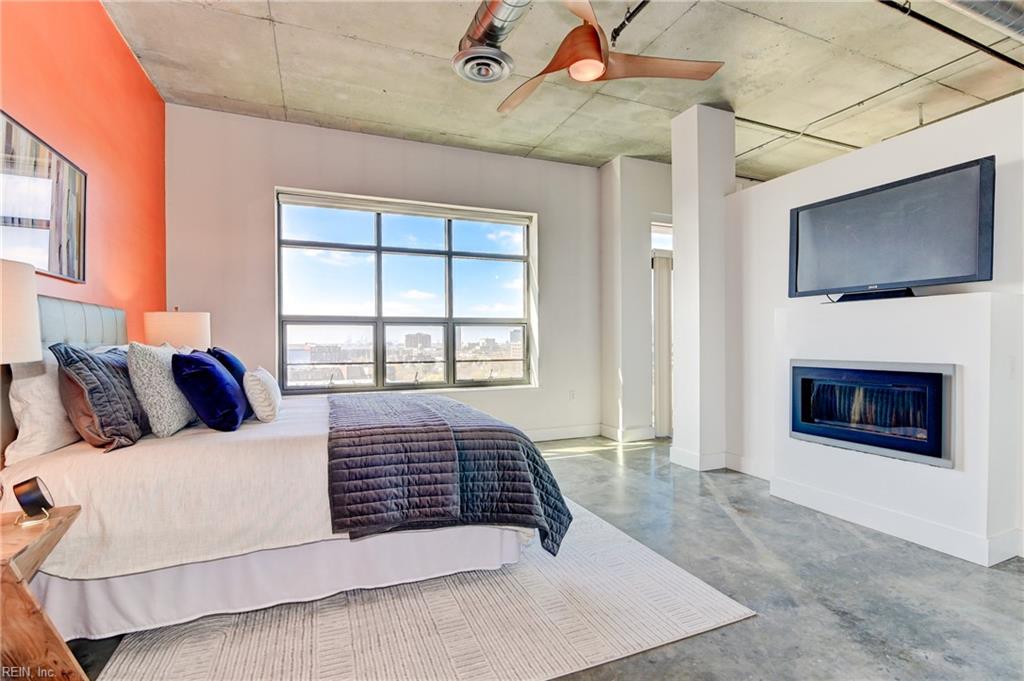 123 College PL 908