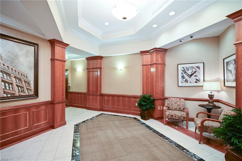 123 College PL 908