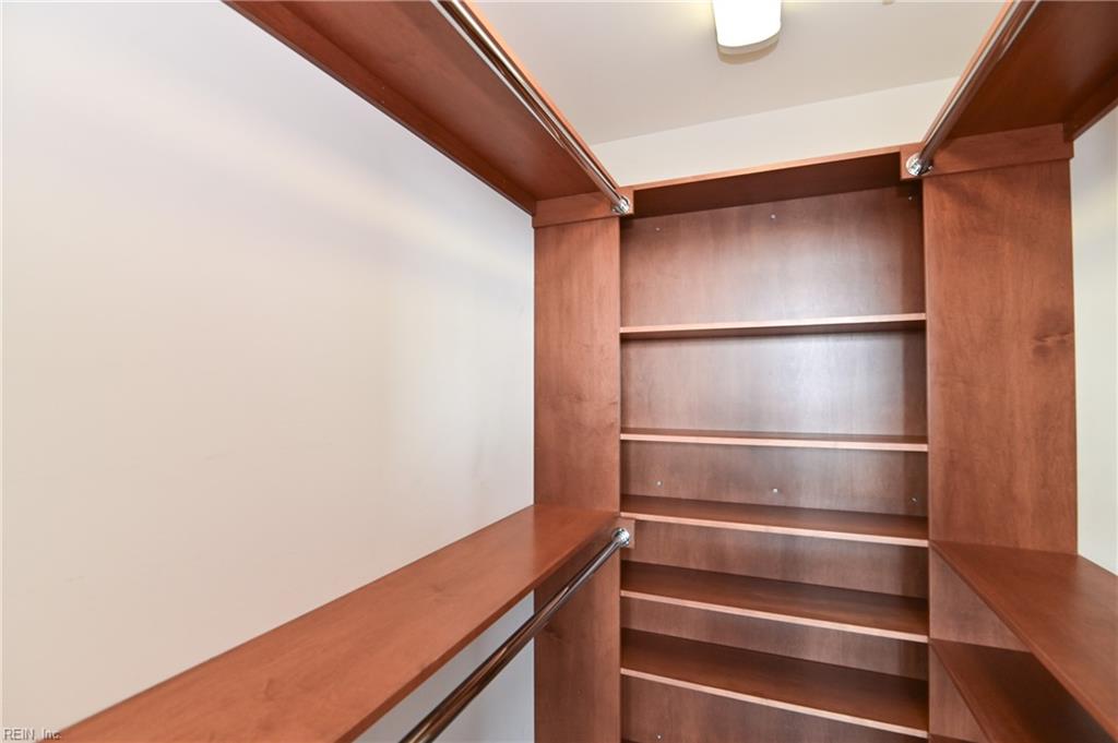 123 College PL 908