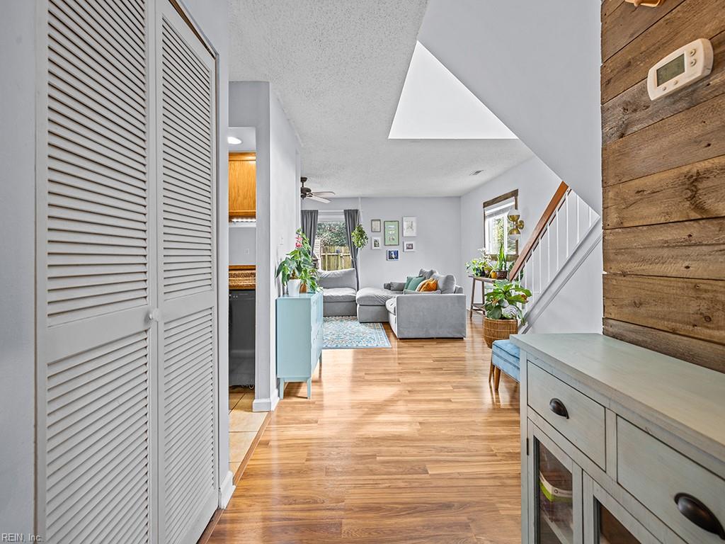 4412 Silverleaf DR