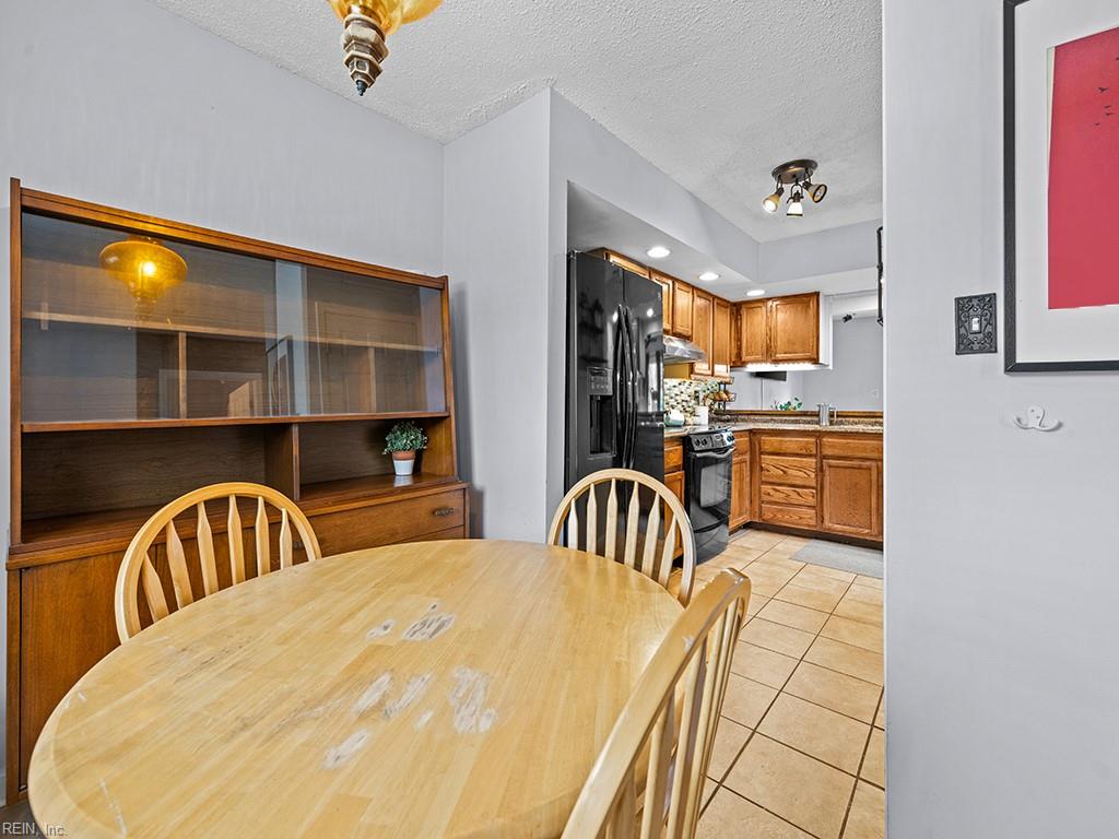 4412 Silverleaf DR