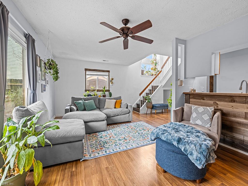 4412 Silverleaf DR