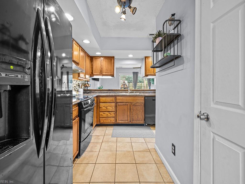 4412 Silverleaf DR
