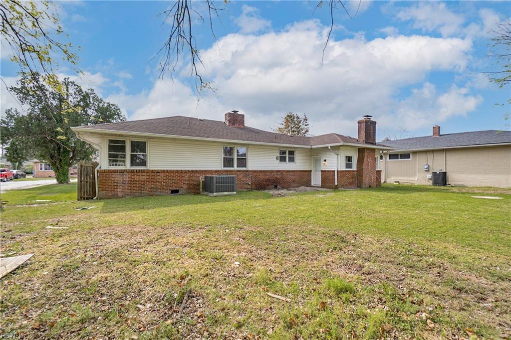 1405 Spring RD