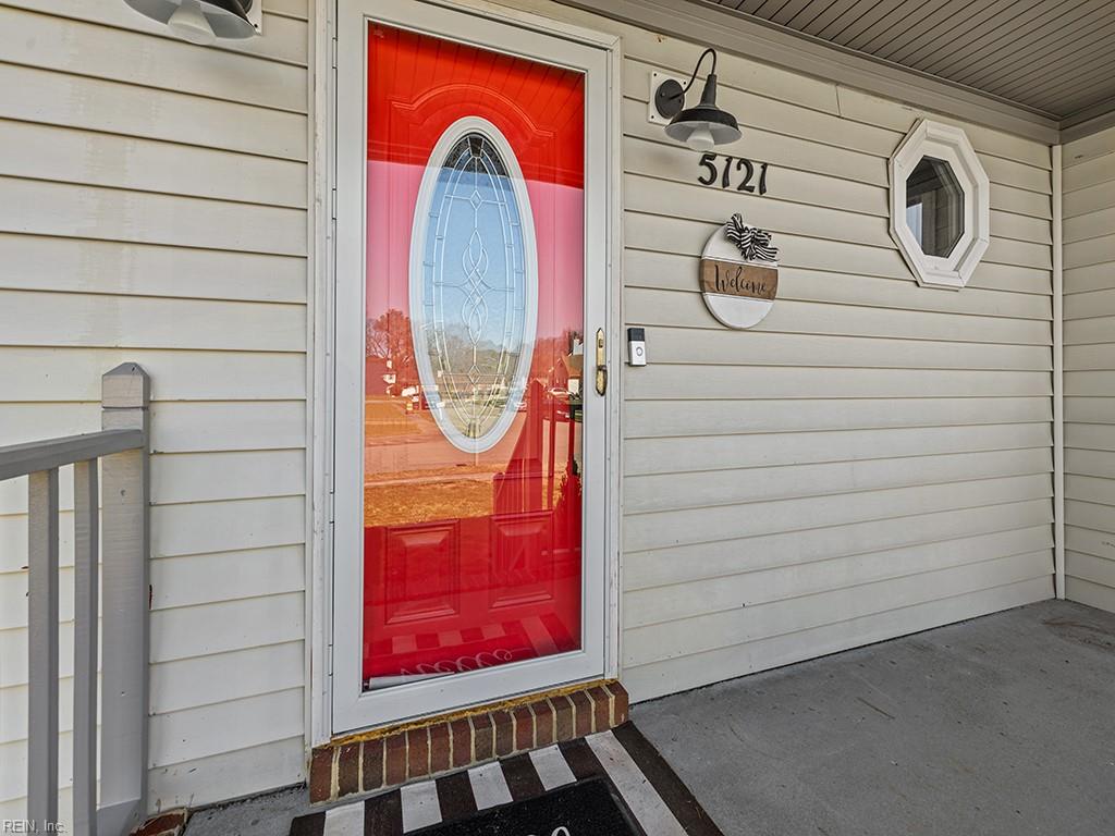 5121 Crabtree PL