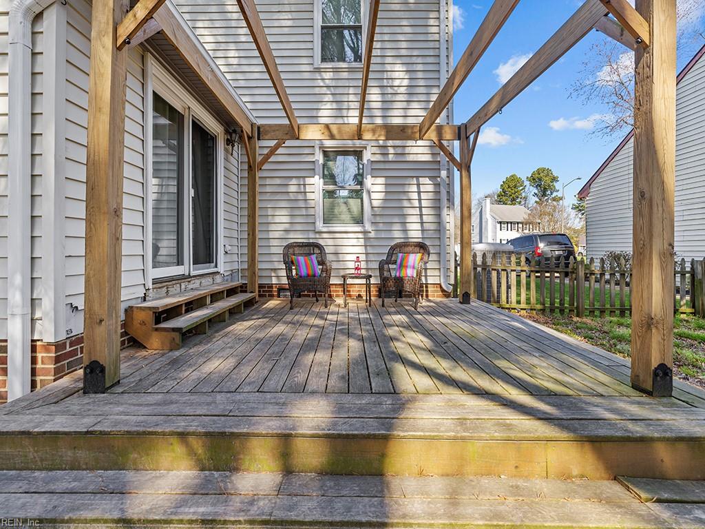 5121 Crabtree PL