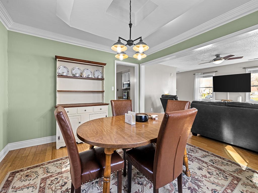 5121 Crabtree PL
