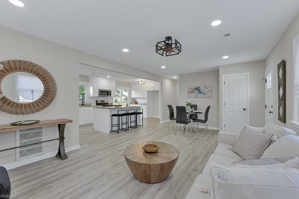 2202 Gurley CT