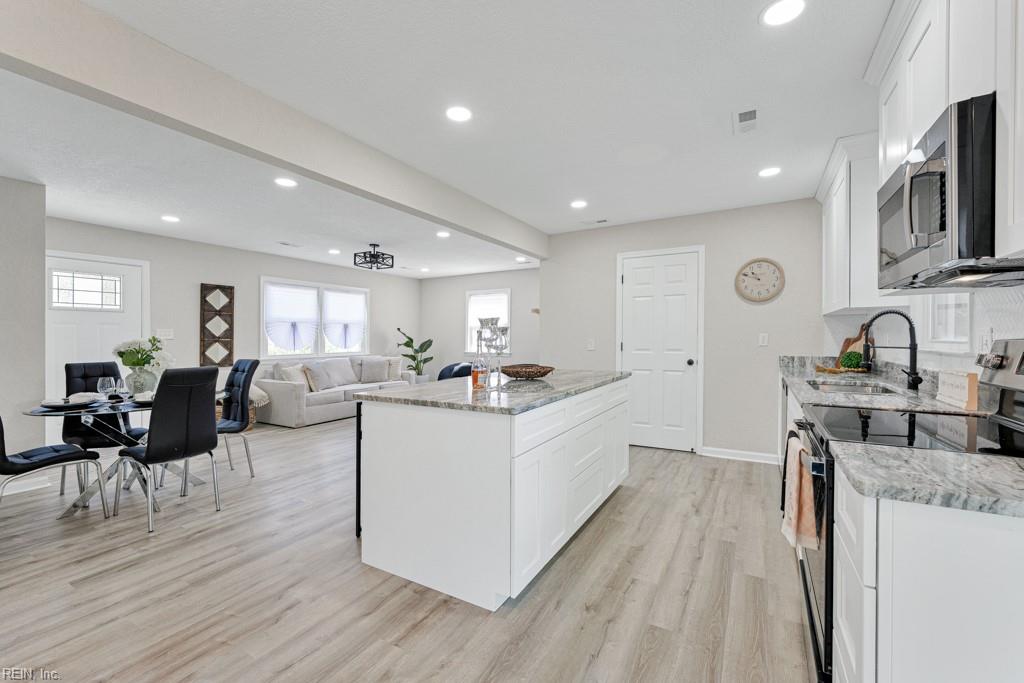 2202 Gurley CT