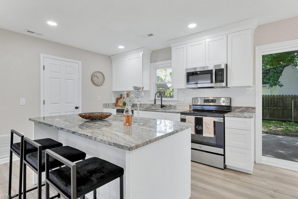 2202 Gurley CT