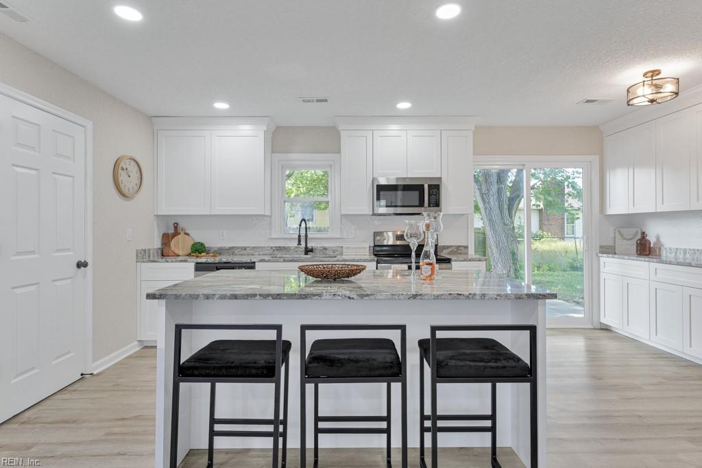2202 Gurley CT