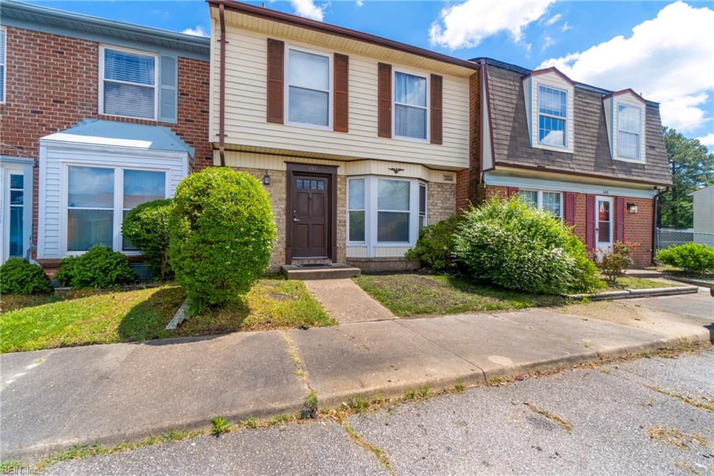 652 Governors WAY