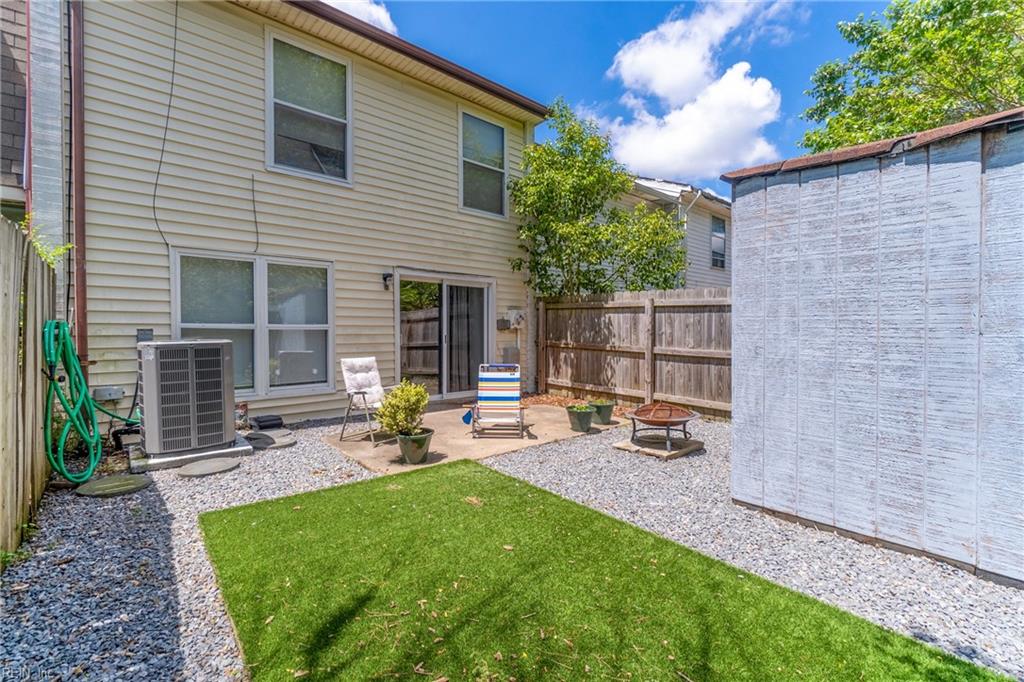 652 Governors WAY