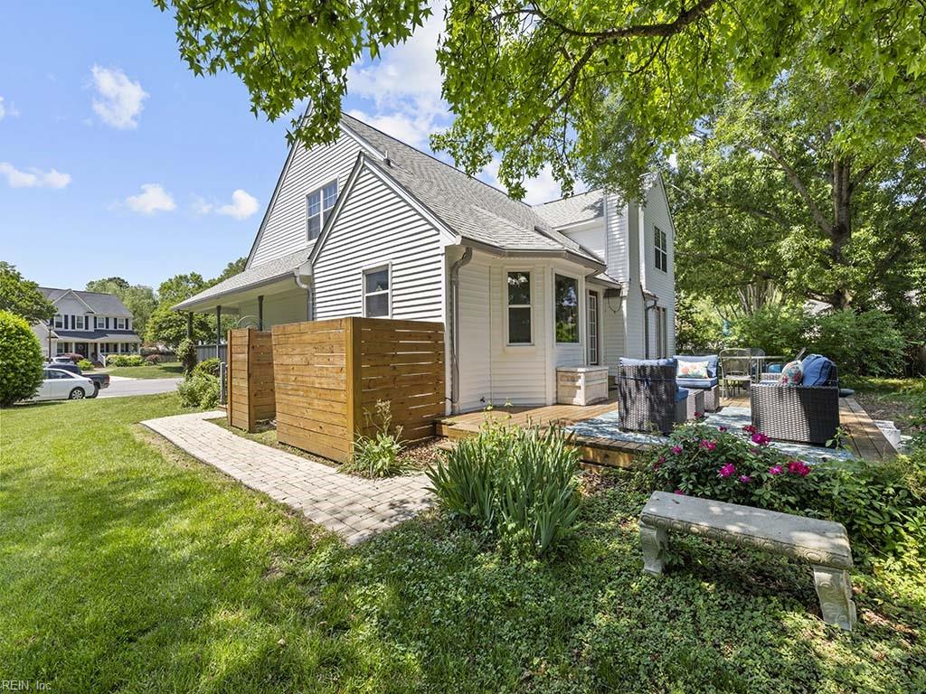 1904 Red Barn DR