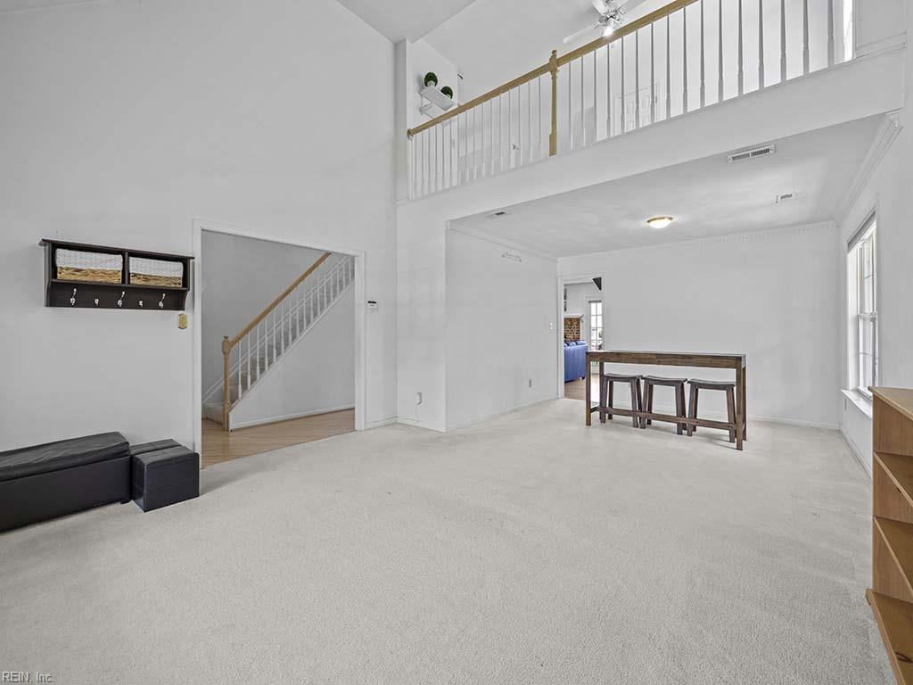 1904 Red Barn DR