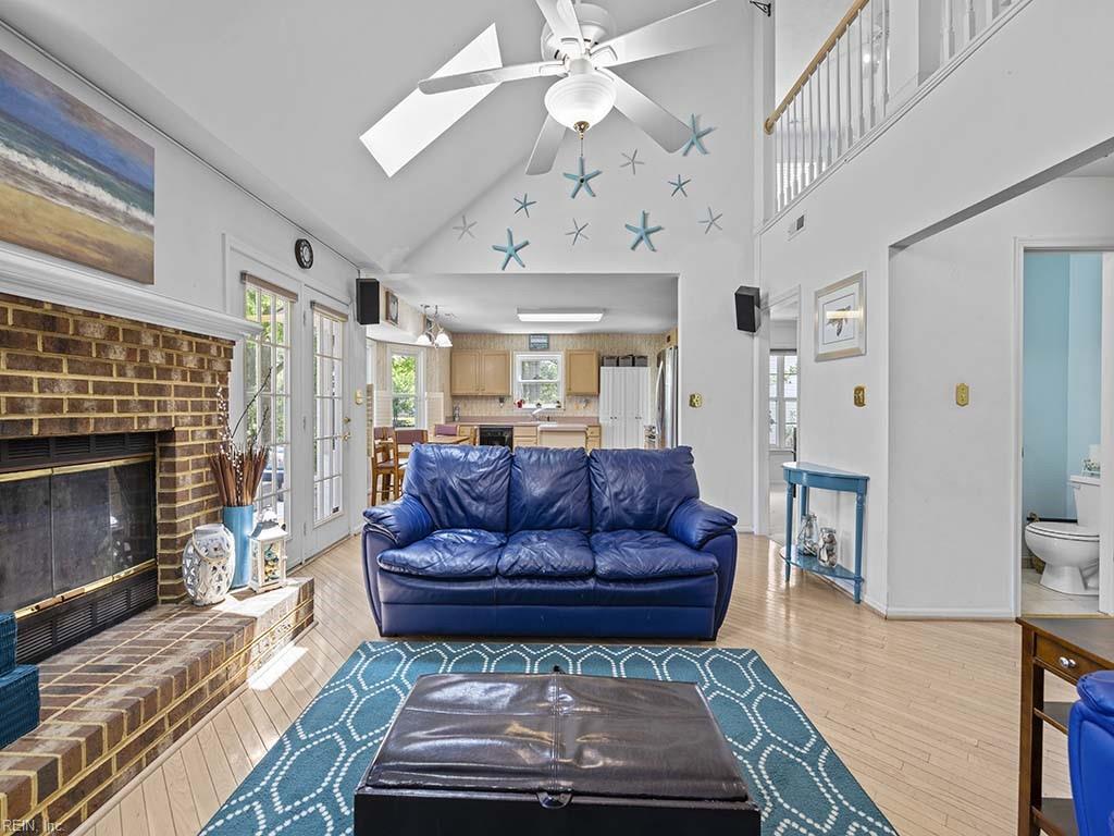 1904 Red Barn DR