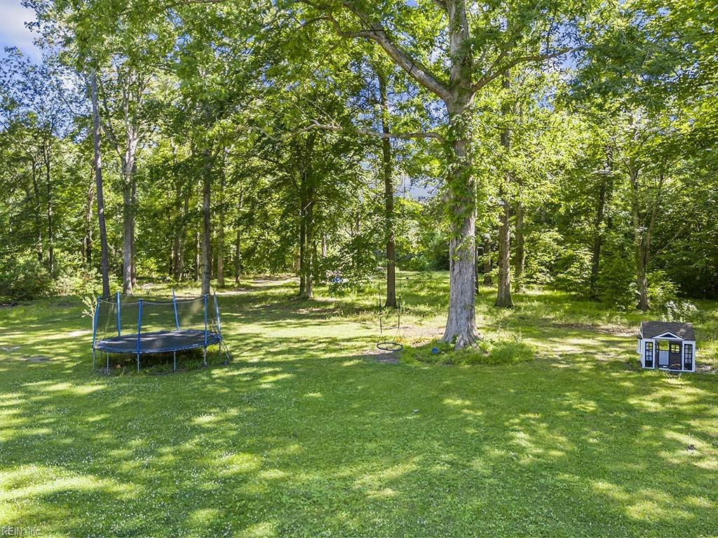 2533 Saint Brides RD W