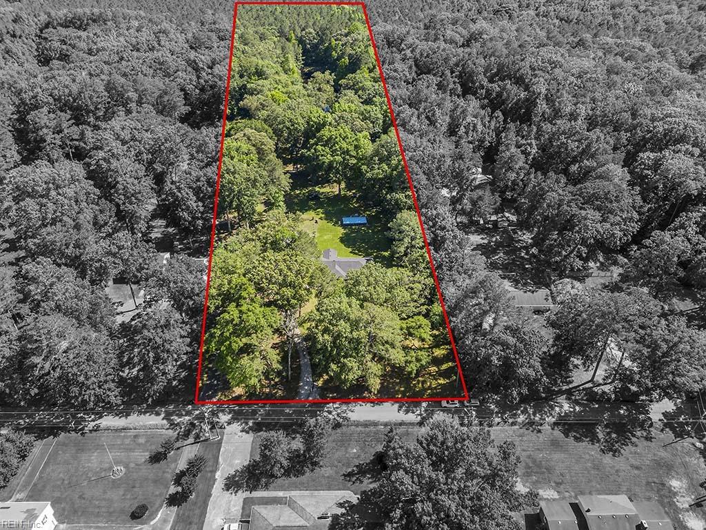 2533 Saint Brides RD W