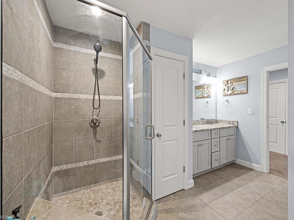 2420 Mandolin CT