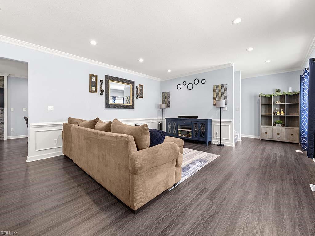 2420 Mandolin CT
