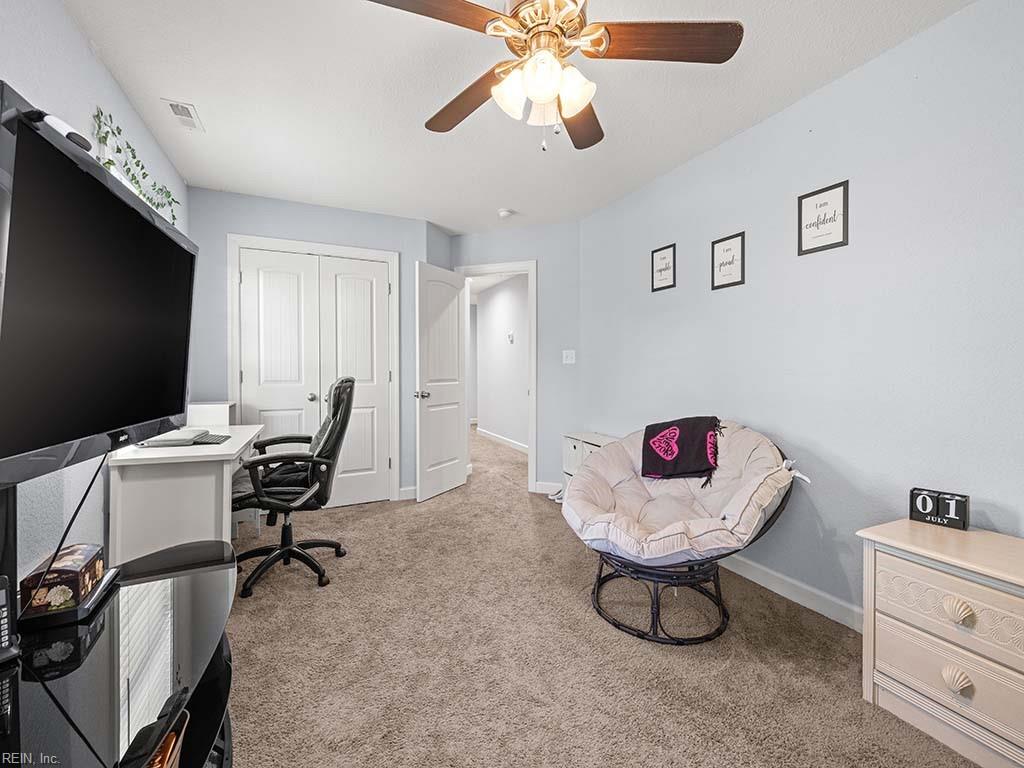 2420 Mandolin CT
