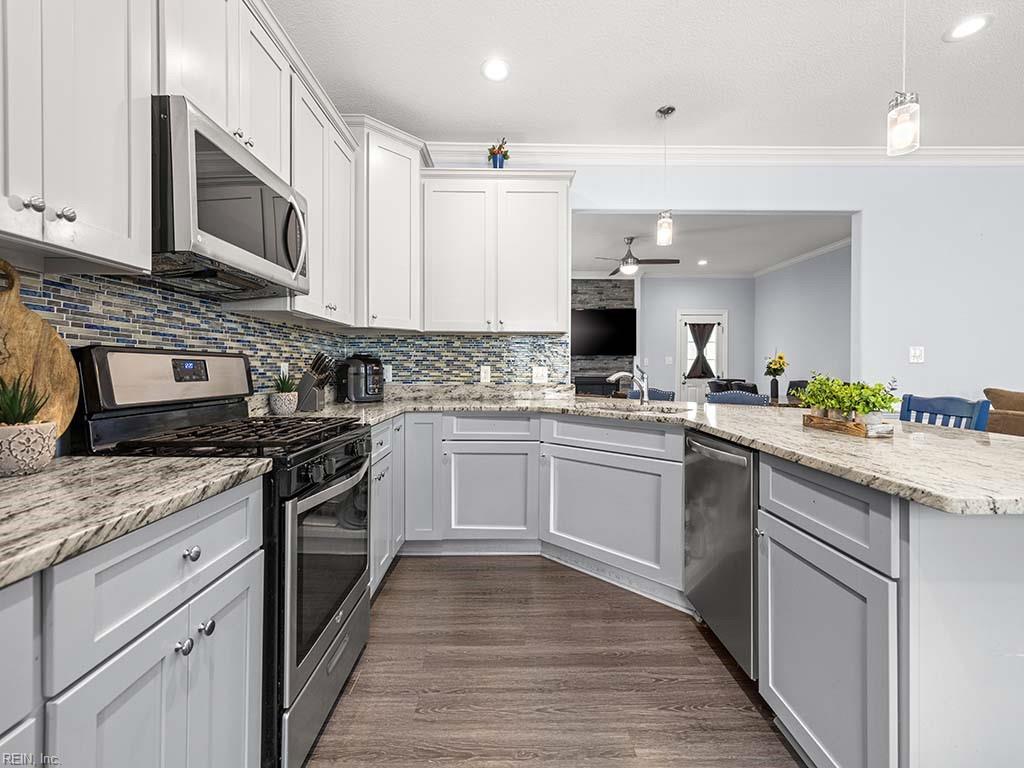 2420 Mandolin CT