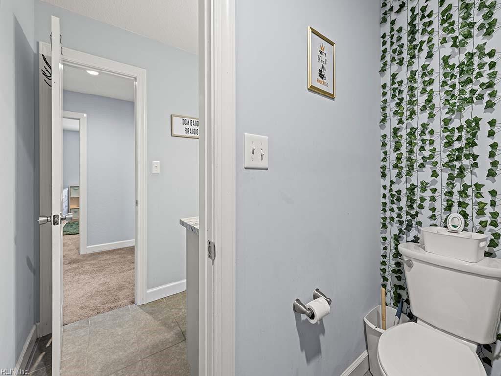 2420 Mandolin CT