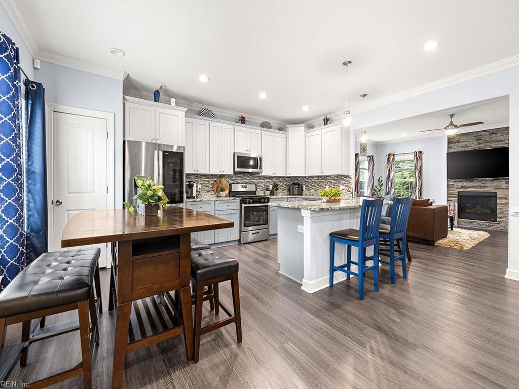2420 Mandolin CT