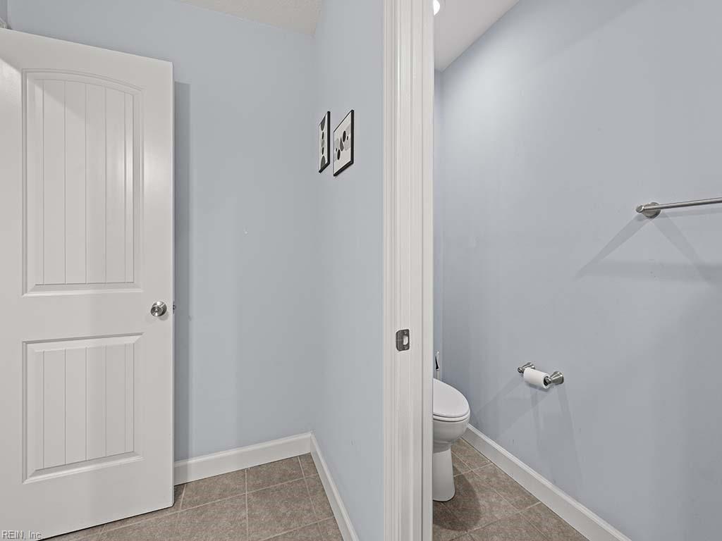 2420 Mandolin CT