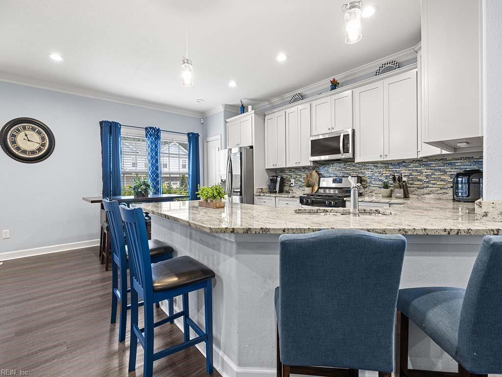 2420 Mandolin CT