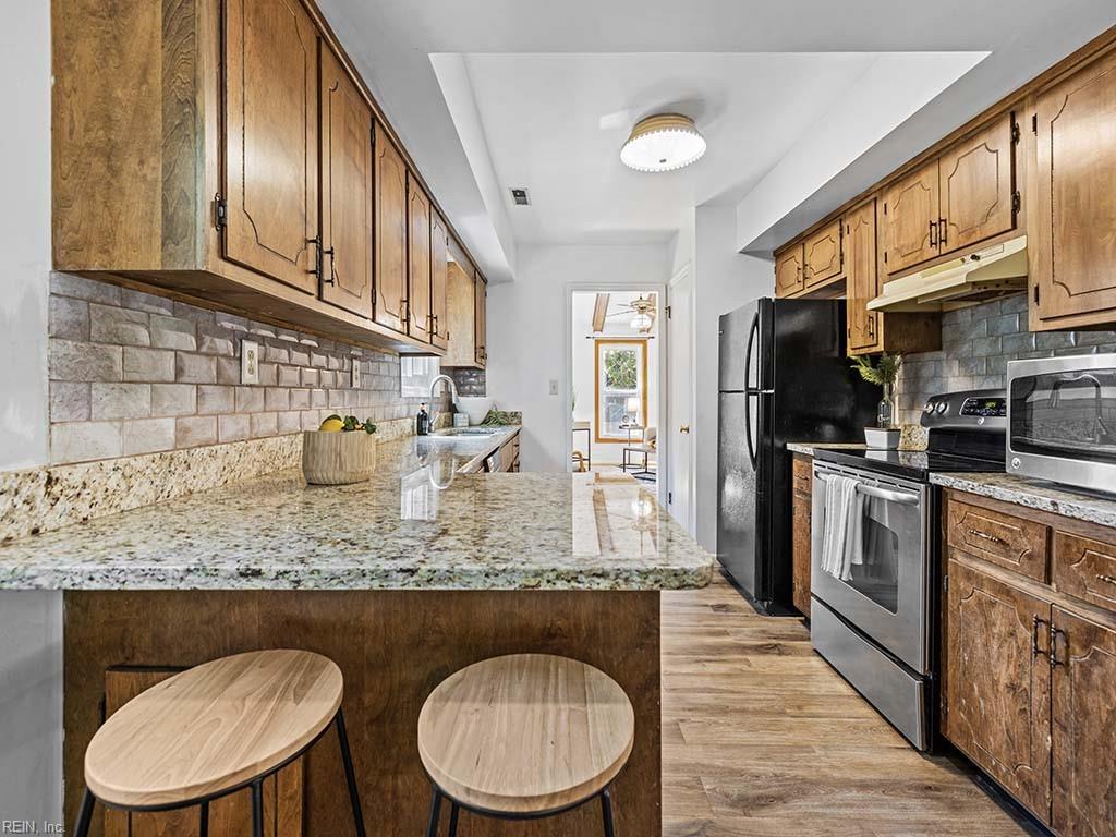 2114 Sandalwood RD