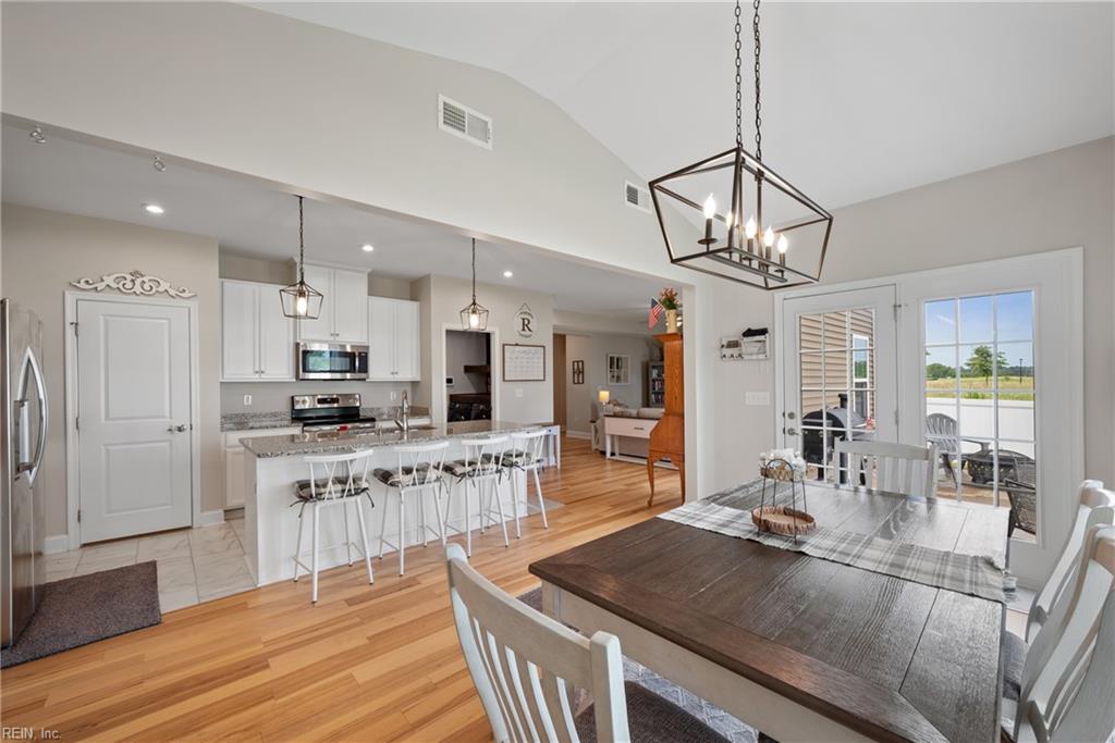 101 Green Lake RD