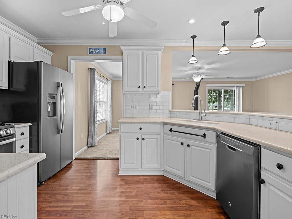 12144 Blue Teal LN