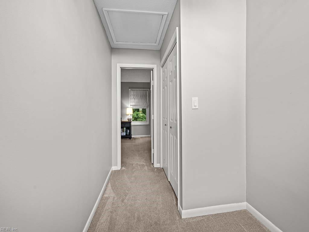1138 Glengarry WAY