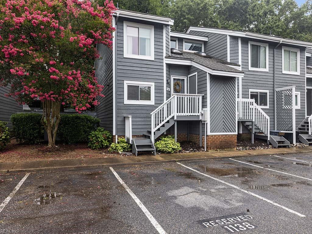 1138 Glengarry WAY