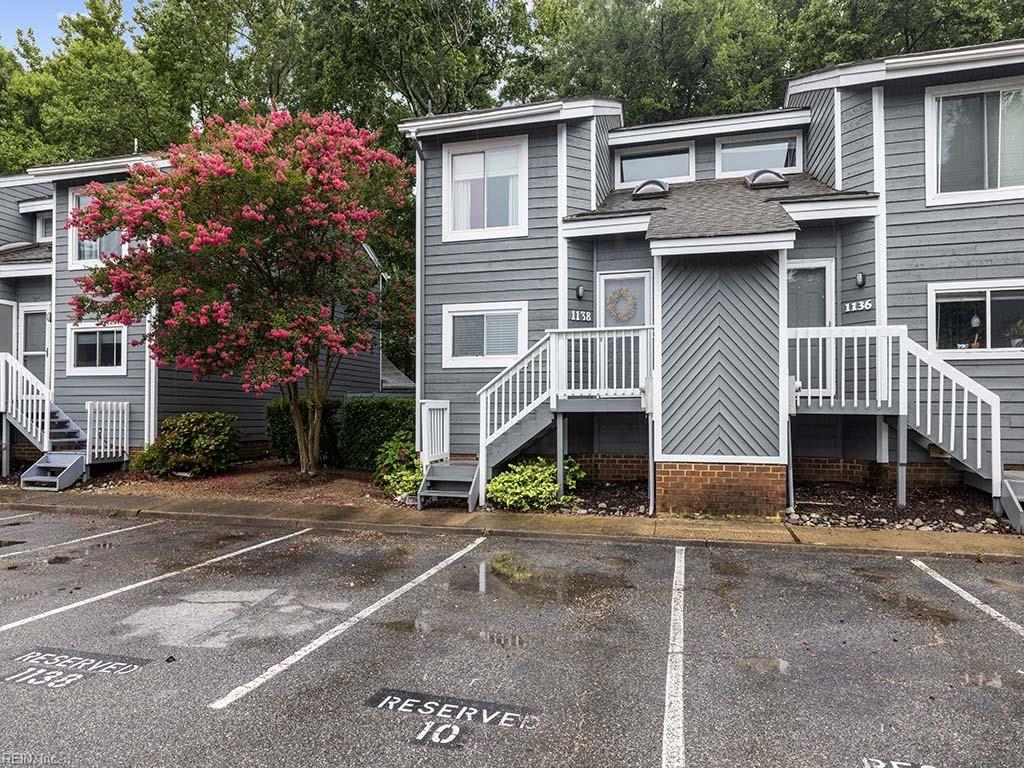 1138 Glengarry WAY
