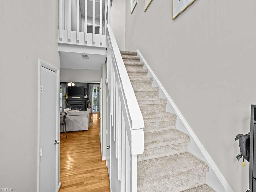 1138 Glengarry WAY