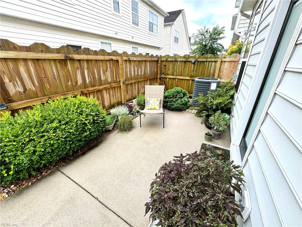 1804 Kensal Green DR